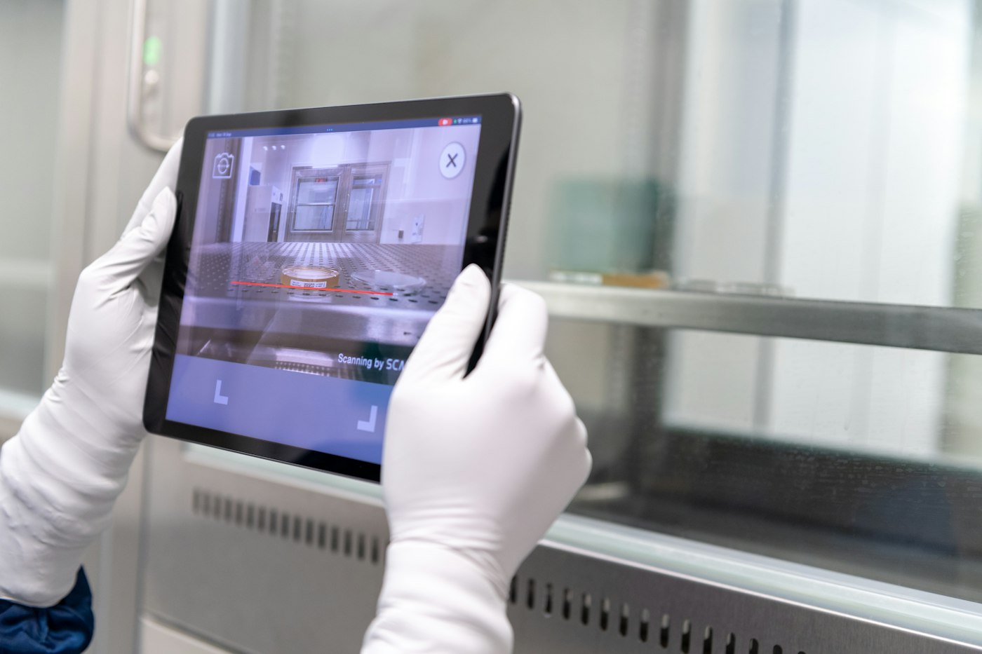 Tablet scanning barcode
